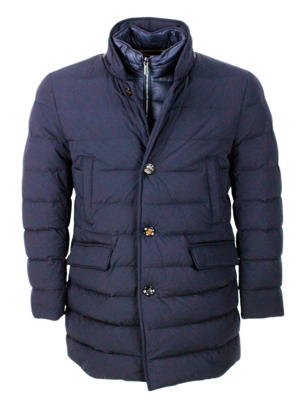Cappotto trapuntato Moorer in piuma d'oca in tessuto tecnico Colore Dark Blu (COSTANZO-KN) Cappotto trapuntato Moorer in piuma d'oca in tessuto tecnico Colore Dark Blu (COSTANZO-KN)